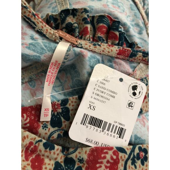 Free People Melanie Top Women's XS Floral Print Scoop Neck Ruffle Hem NEW - Picture 8 of 8